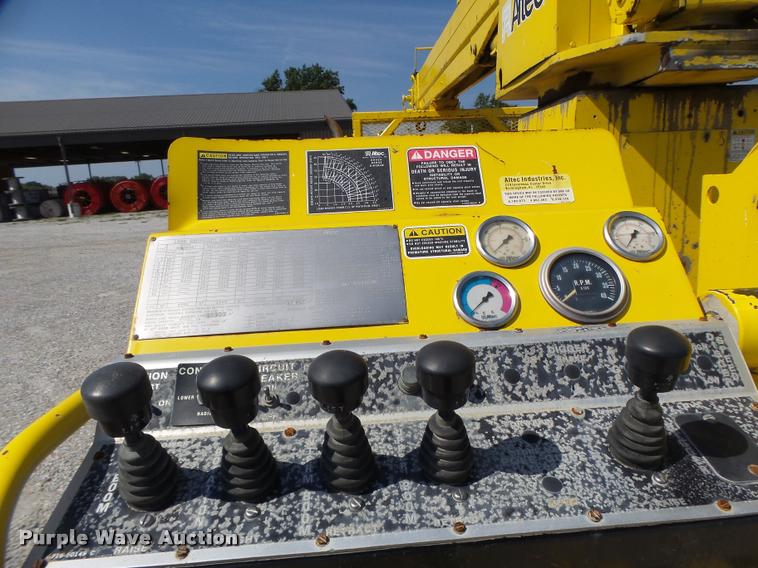 image for item K5691 1999 Chevrolet 8500 crane/bucket truck