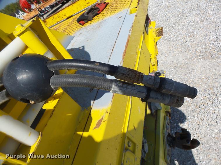 image for item K5691 1999 Chevrolet 8500 crane/bucket truck