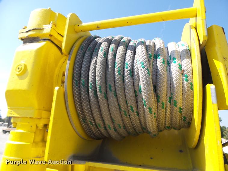 image for item K5691 1999 Chevrolet 8500 crane/bucket truck