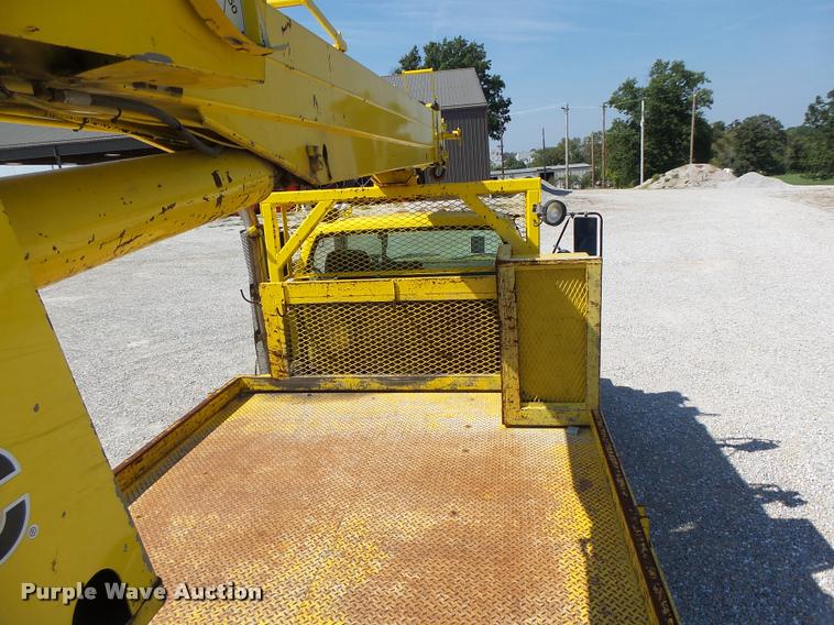 image for item K5691 1999 Chevrolet 8500 crane/bucket truck