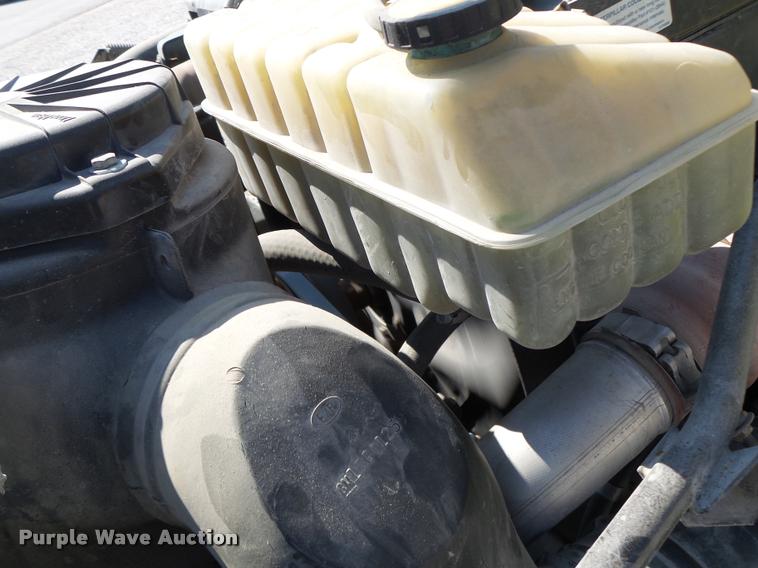 image for item K5691 1999 Chevrolet 8500 crane/bucket truck