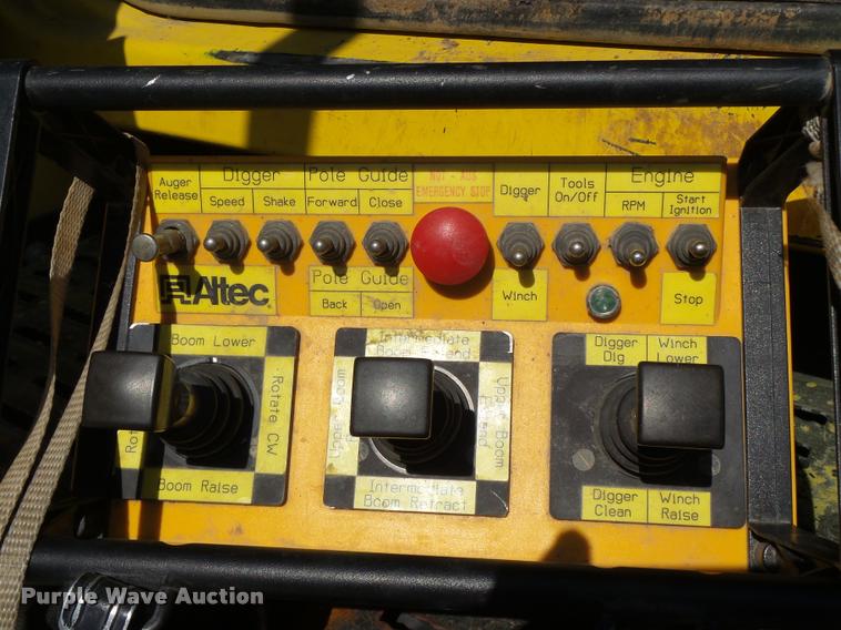 image for item K5691 1999 Chevrolet 8500 crane/bucket truck