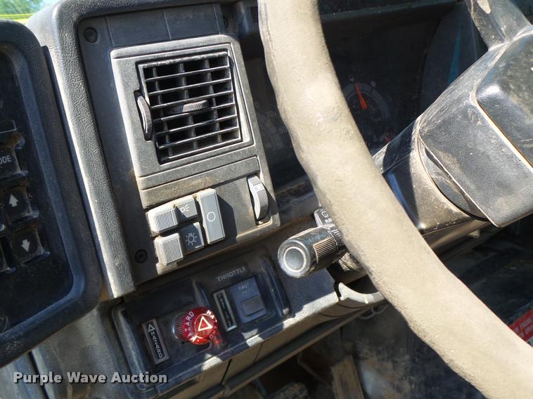 image for item K5691 1999 Chevrolet 8500 crane/bucket truck