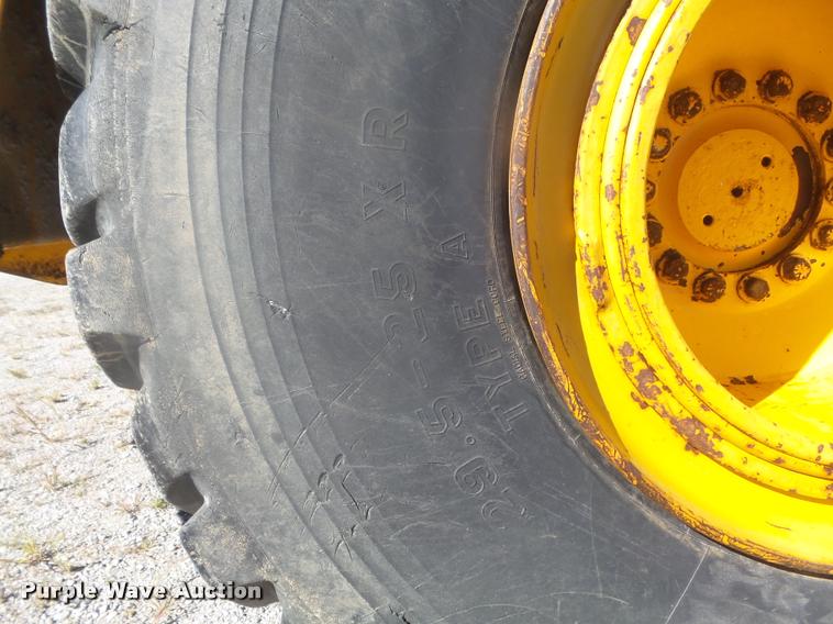 image for item K7718 1989 John Deere 862B elevating scraper