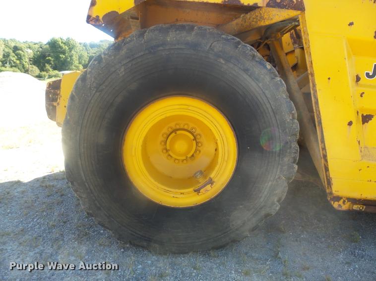 image for item K7718 1989 John Deere 862B elevating scraper