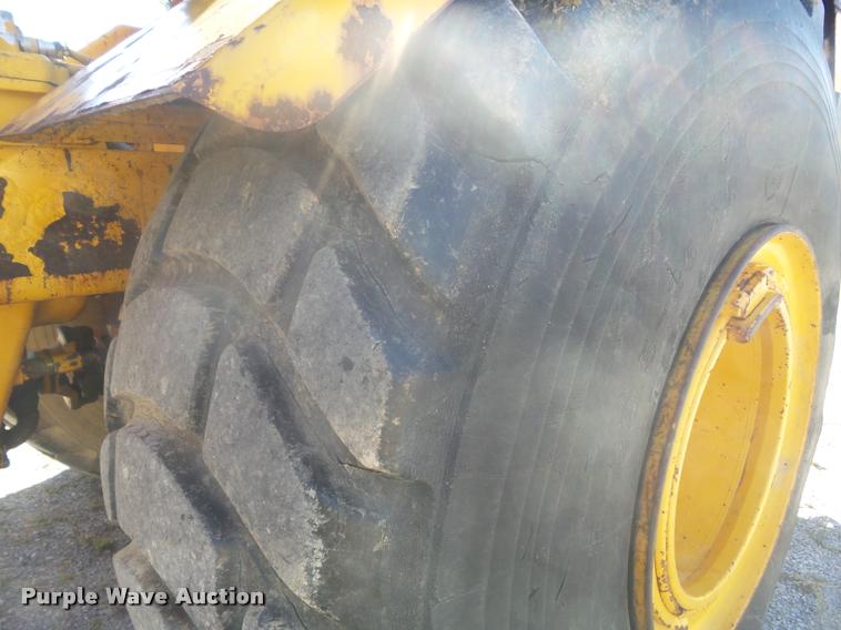 image for item K7718 1989 John Deere 862B elevating scraper