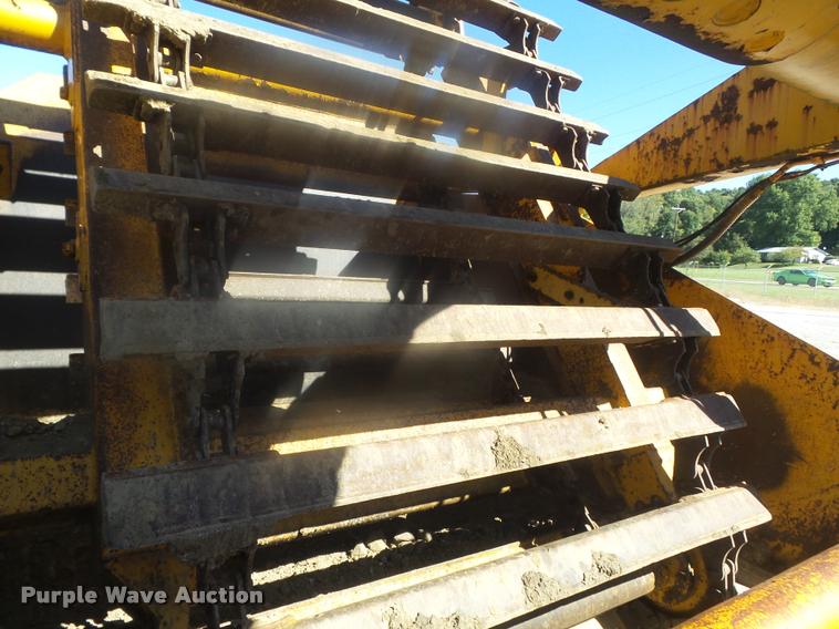 image for item K7718 1989 John Deere 862B elevating scraper