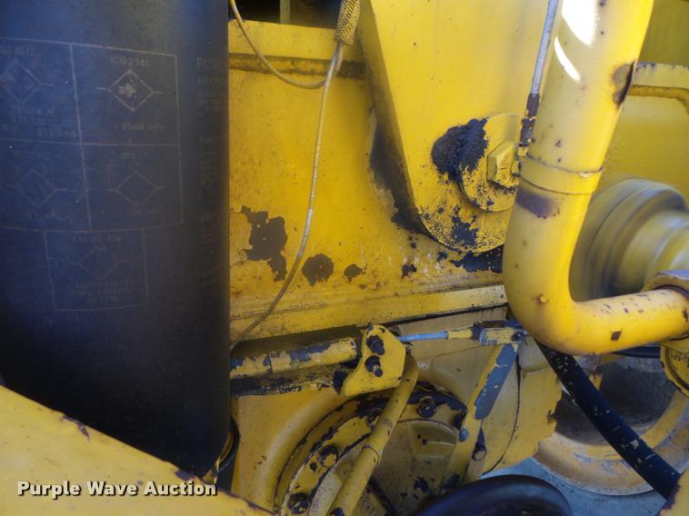 image for item K7718 1989 John Deere 862B elevating scraper