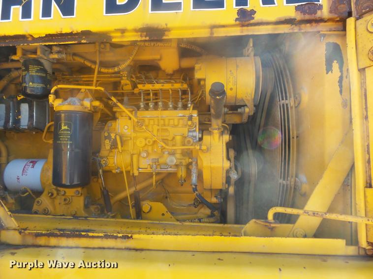 image for item K7718 1989 John Deere 862B elevating scraper