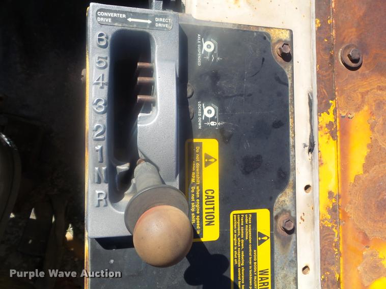 image for item K7718 1989 John Deere 862B elevating scraper