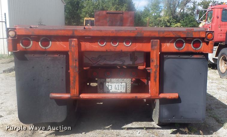 image for item K7719 1973 Fruehauf FB29-F2-40 extendable flatbed trailer