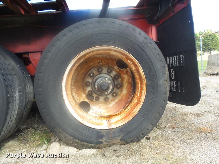 image for item K7719 1973 Fruehauf FB29-F2-40 extendable flatbed trailer