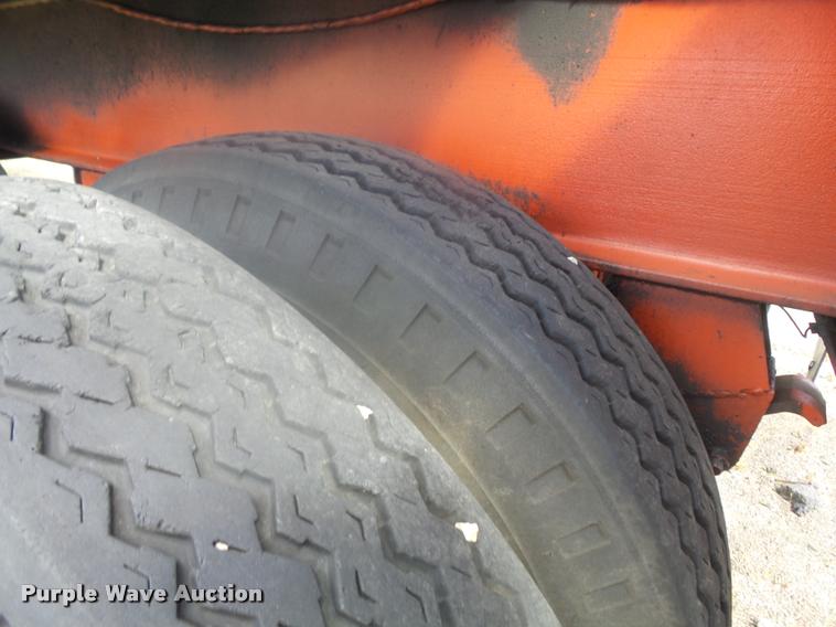 image for item K7719 1973 Fruehauf FB29-F2-40 extendable flatbed trailer