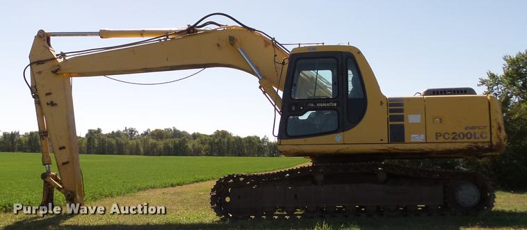 image for item K8167 1999 Komatsu PC200LC excavator