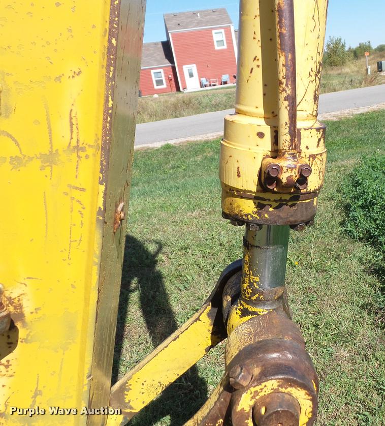 image for item K8167 1999 Komatsu PC200LC excavator