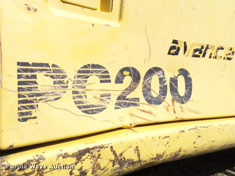 image for item K8167 1999 Komatsu PC200LC excavator