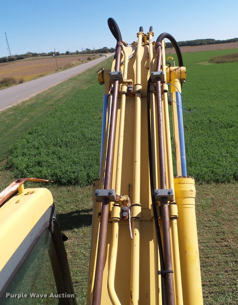 image for item K8167 1999 Komatsu PC200LC excavator