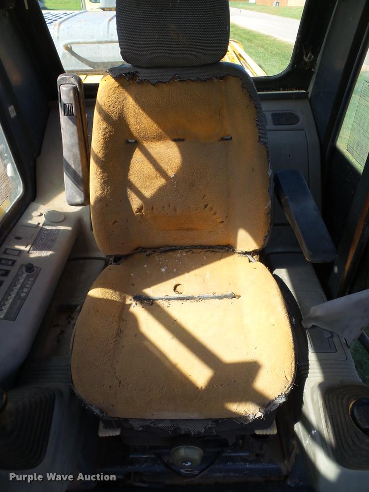 image for item K8167 1999 Komatsu PC200LC excavator