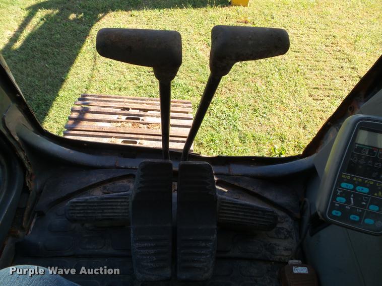 image for item K8167 1999 Komatsu PC200LC excavator