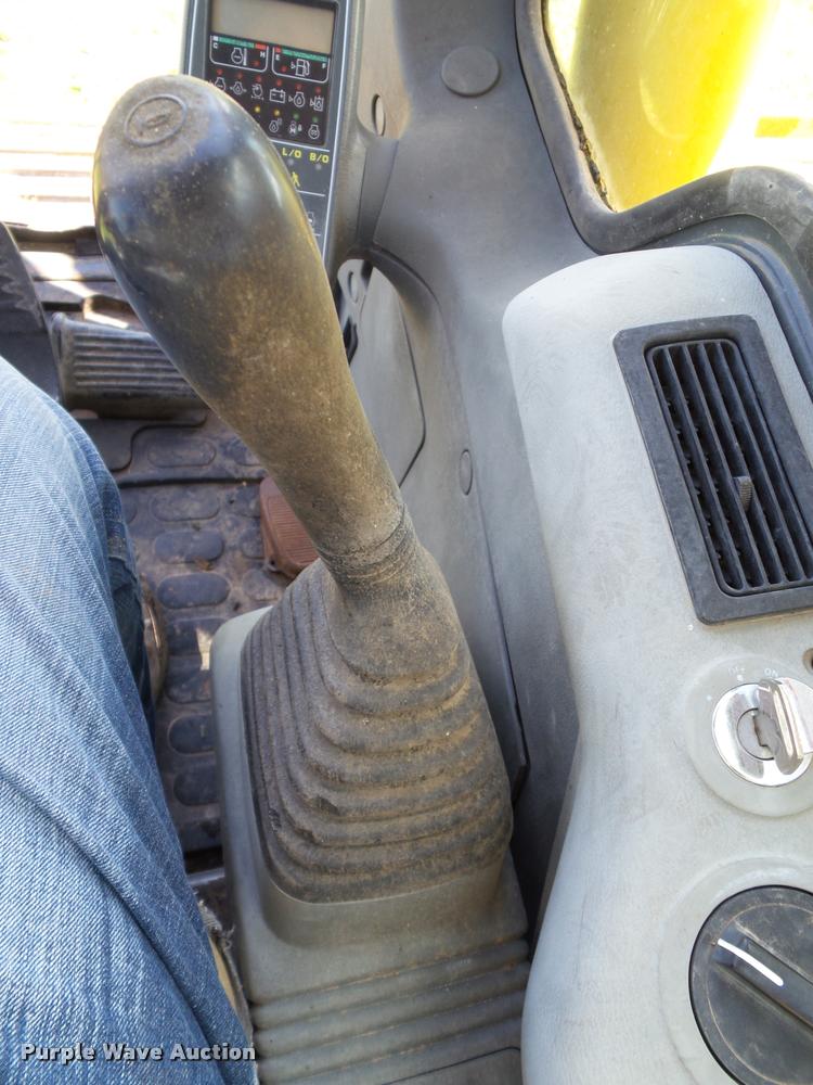 image for item K8167 1999 Komatsu PC200LC excavator