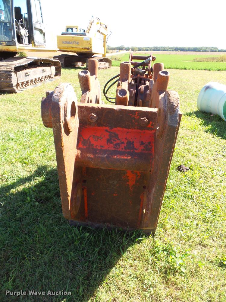 image for item K8171 Barone excavator wedge/spike roller attachment