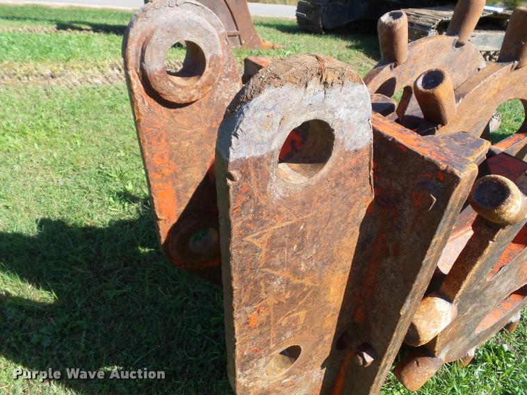 image for item K8171 Barone excavator wedge/spike roller attachment