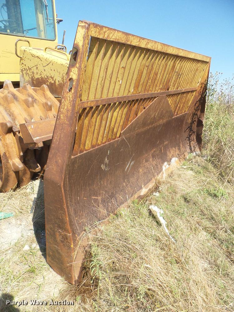 image for item L1702 1983 Bomag landfill compactor