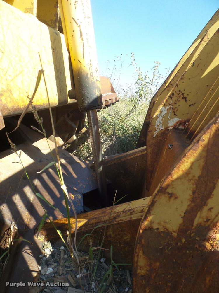 image for item L1702 1983 Bomag landfill compactor