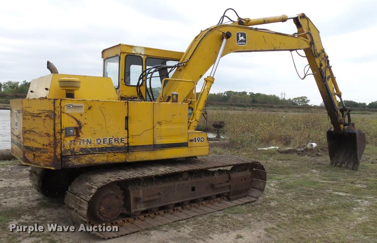 image for item L3257 1985 John Deere 490 excavator