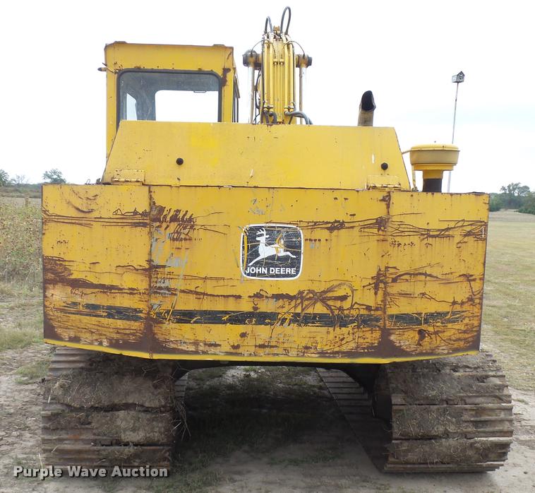 image for item L3257 1985 John Deere 490 excavator