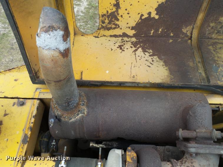 image for item L3257 1985 John Deere 490 excavator