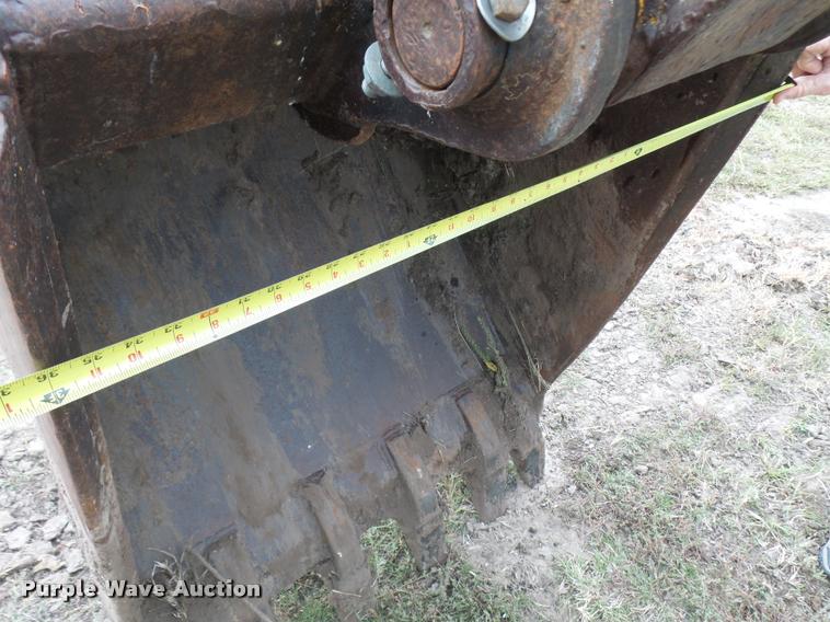 image for item L3257 1985 John Deere 490 excavator