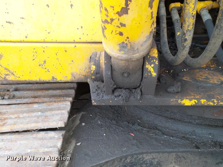 image for item L3257 1985 John Deere 490 excavator