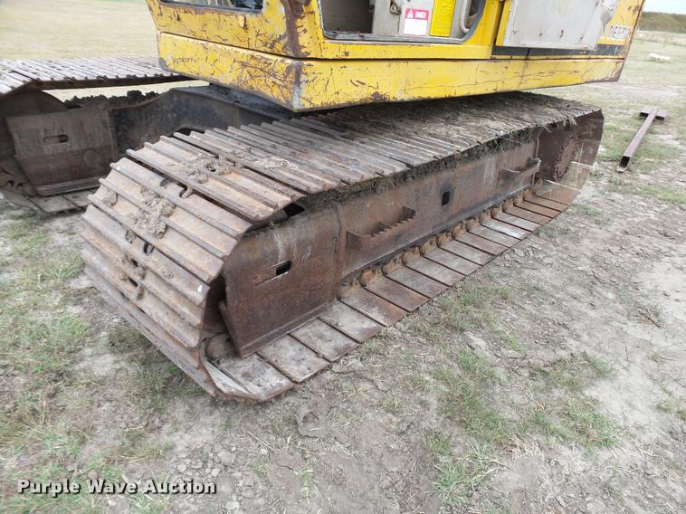 image for item L3257 1985 John Deere 490 excavator