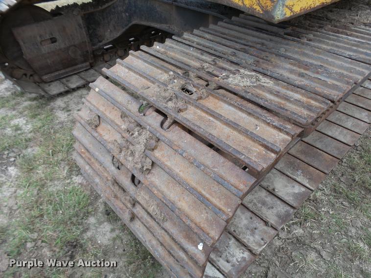 image for item L3257 1985 John Deere 490 excavator