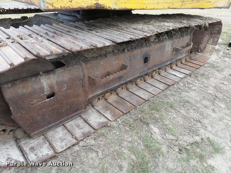 image for item L3257 1985 John Deere 490 excavator