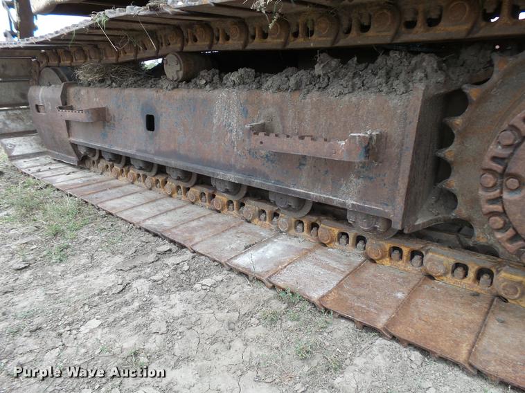 image for item L3257 1985 John Deere 490 excavator