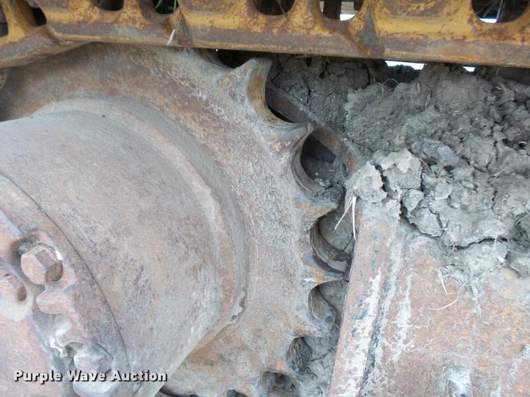 image for item L3257 1985 John Deere 490 excavator