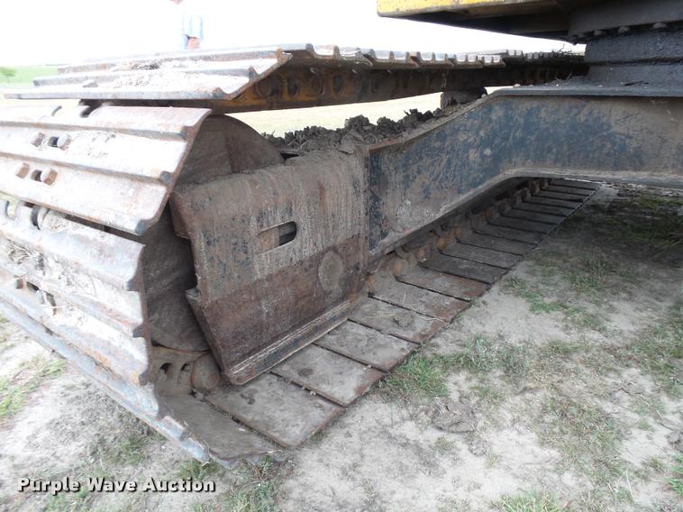 image for item L3257 1985 John Deere 490 excavator