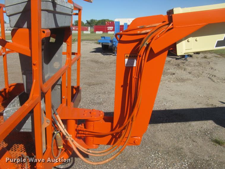 image for item L3891 1999 JLG 600A boom lift