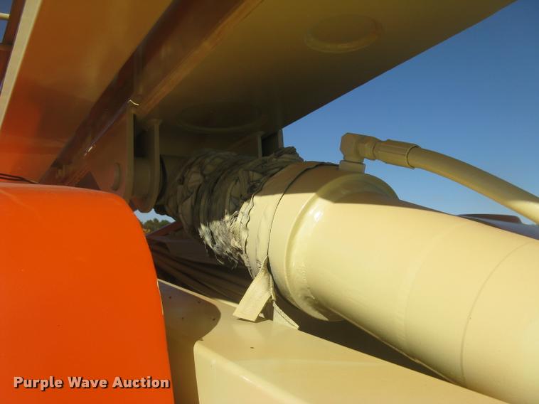 image for item L3891 1999 JLG 600A boom lift