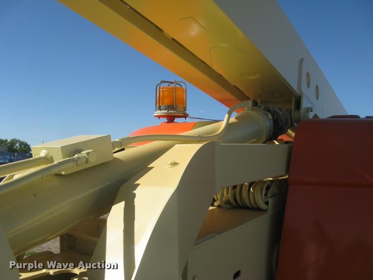 image for item L3891 1999 JLG 600A boom lift