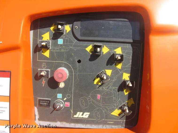 image for item L3891 1999 JLG 600A boom lift