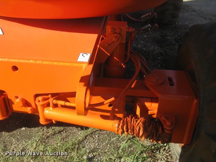 image for item L3891 1999 JLG 600A boom lift