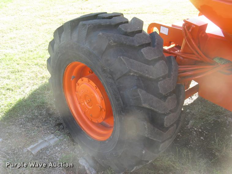 image for item L3891 1999 JLG 600A boom lift