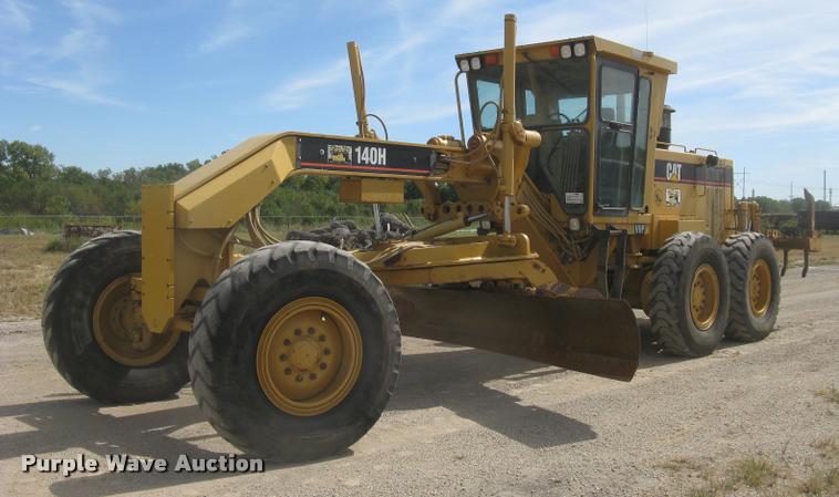 image for item L3892 1996 Caterpillar 140H VHP motor grader