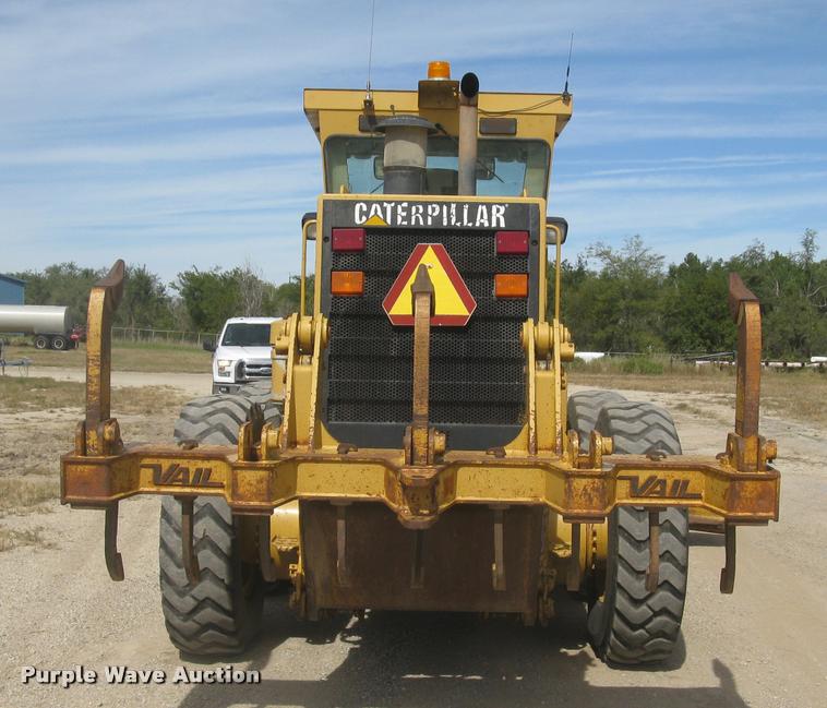 image for item L3892 1996 Caterpillar 140H VHP motor grader
