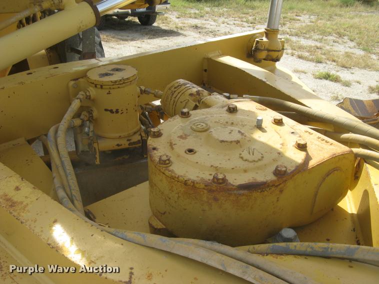image for item L3892 1996 Caterpillar 140H VHP motor grader