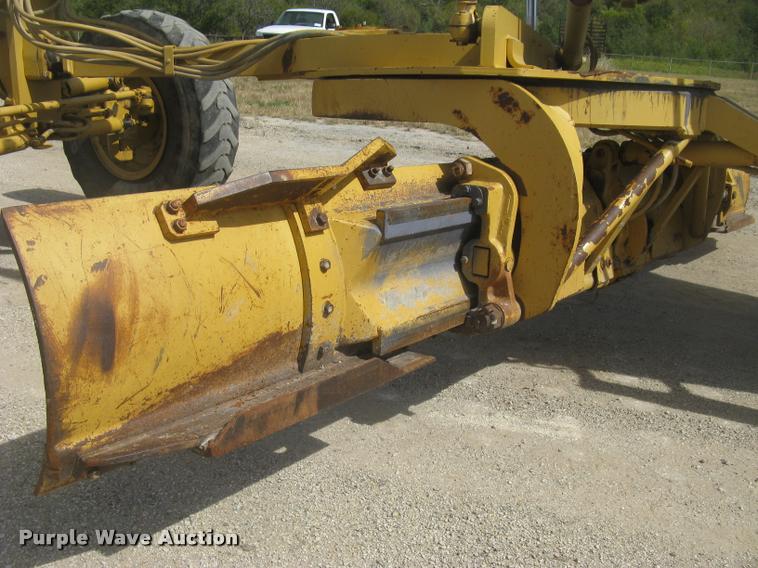image for item L3892 1996 Caterpillar 140H VHP motor grader