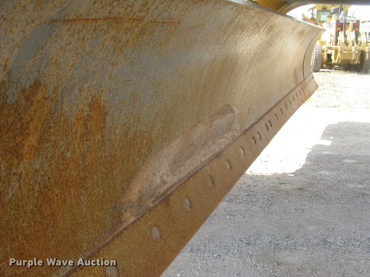 image for item L3892 1996 Caterpillar 140H VHP motor grader